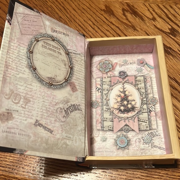 Small Christmas Decorative Box 6 1/2"x 4 1/2" - Picture 4 of 4